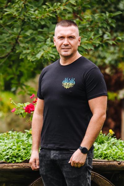 Футболка с накатом Герб, черная 480808111-002