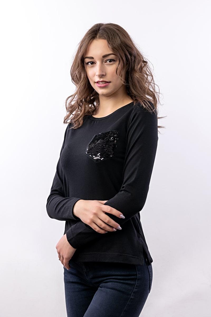 Блуза женская с карманом, черная 300620111-002