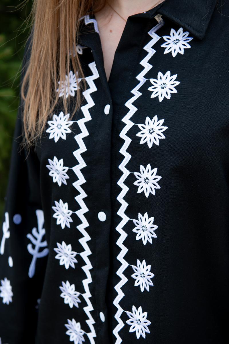 Жіноча сорочка з вишивкою, чорна 301070193-002