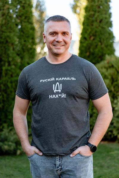 Подивитись Футболка з вишивкою Рускій карабль іді на!, антрацит 480805111-705 Футболка з вишивкою Рускій карабль іді на!, антрацит 480805111-705